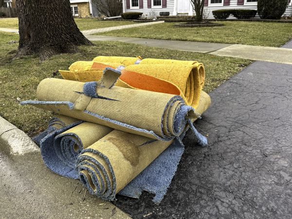 Carpet Haul Away Service in Grand Prairie